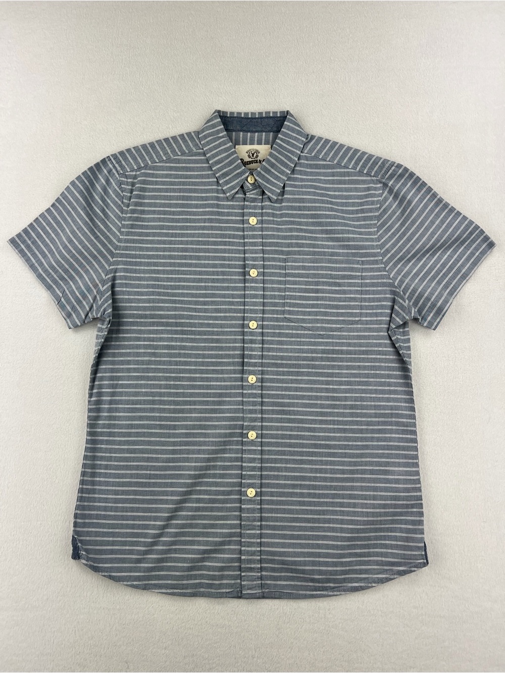 Roebuck & Co Mens Casual Button Down Cotton Short Sleeve Blue Striped Shirt Sz M